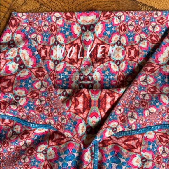 Wolven Threads Fractal Leggings Size S - Picture 2 of 4